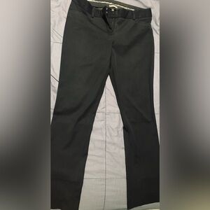 Express Brand Dress Pants. Black. Stretch fit, women’s 6R.